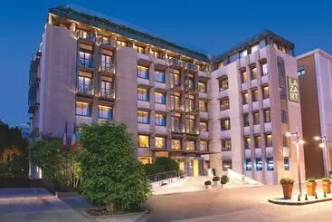 Motel Lazart Hotel, Trademark Collection By Wyndham