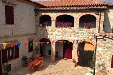 田舎風ホテル Agriturismo Borghetto Il Montino