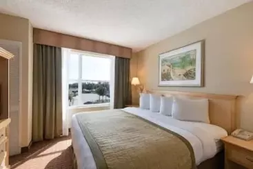 هتل Baymont By Wyndham Fort Myers Airport