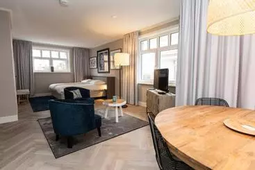 Hampton Home B&b Suites