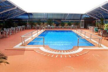 Milestone Hotel Annex