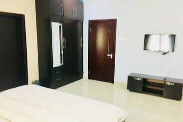 Milestone Hotel Annex