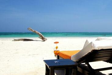 Bed and Breakfast Galu Ecolodge