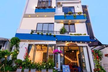 تختخواب و صبحانه May S House Hoi An