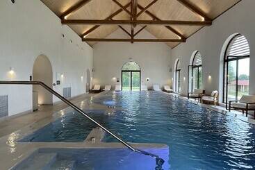 호텔 Domaine Du Roncemay   Hôtel, Restaurants, Spa & Golf