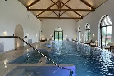 Отель Domaine Du Roncemay   Hôtel, Restaurants, Spa & Golf