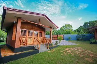 Hotel Yala Elephant Cottage