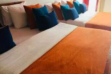 Pensió Butterfly Mountain Lake Side