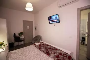 ペンション Bru Rooms