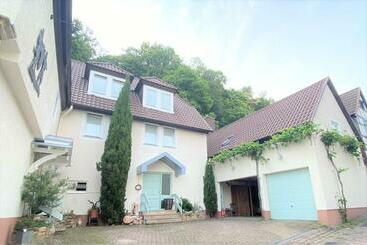 בית מלון כפרי Haus Am Heiner Geißler Platz By Landgasthof Zickler