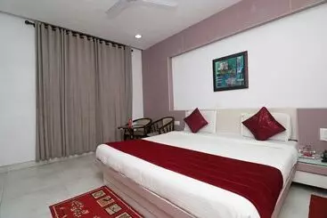 Hotelli Pandav Inn By Oyo Rooms