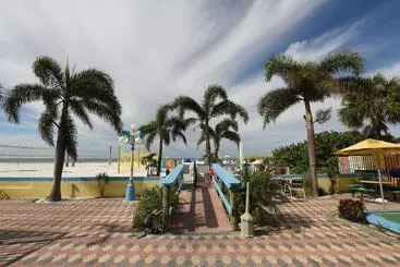 Plaza Beach Hotel Beachfront Resort