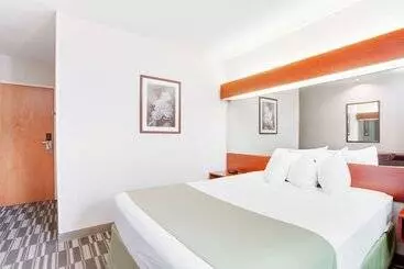 Microtel Inn & Suites By Wyndham Olean