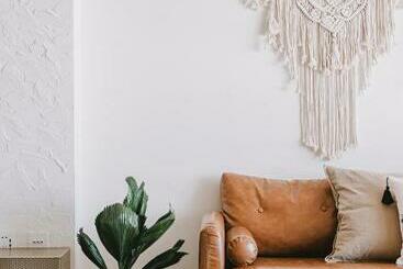 Yellow's Kenting B&b Ii