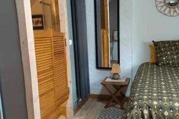 민박 Chambres D'hôtes Le Carillon