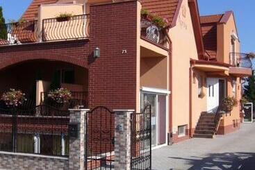 Bed and Breakfast Korona Home