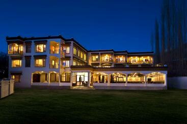 Hotel Paradise Ladakh