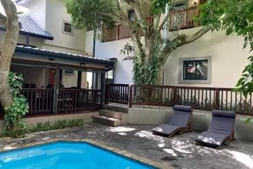 ペンション Turaco Guest House