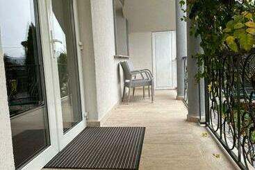 پانسیون Green Garden Avrig