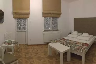 ベッドアンドブレックファースト Casa Karola Ház