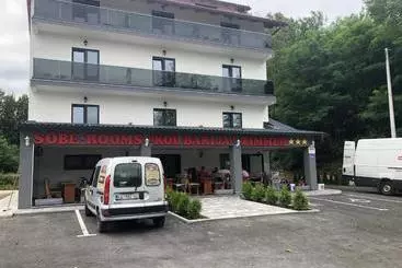 ベッドアンドブレックファースト Sobe Kod Bakija