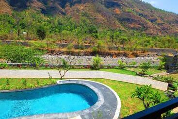 Pensionat Anugerah Villas 2