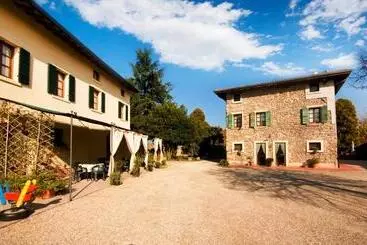 ホテル Agriturismo La Staffa