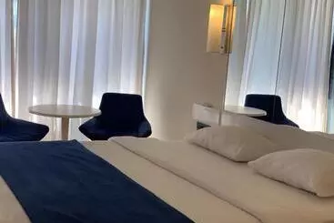 Hotell Orbi City