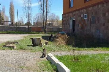 هتل Sevan Backstage Garden