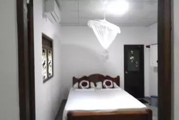 Pensiune Tourist Holiday Inn