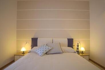 Bellasirmione Holiday Apartments