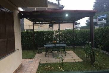 بنسيون Airport Rooms Orio