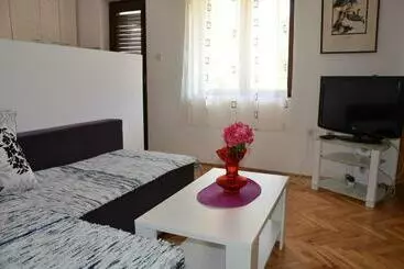 Pensiune Mg Apartments And Rooms
