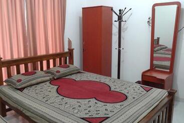 פנסיון Oudarya Guest