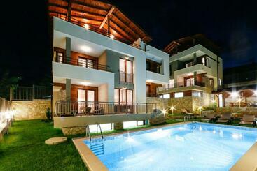 بنسيون Twin House