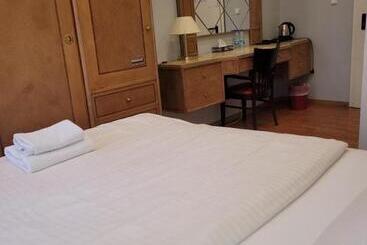 Отель Franken An Der Messe