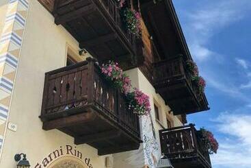 Hotel Garni Rin Da Rin