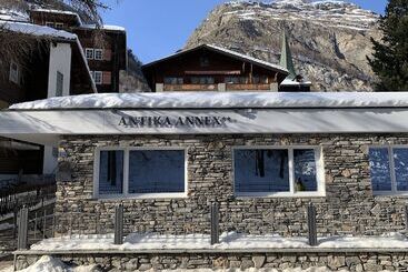 بنسيون Annex Antika