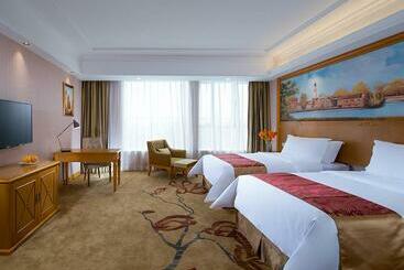 Vienna Hotel Foshan Lecong Furniture Mall