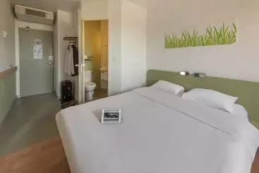 B&B Hotel Calais Terminal Cité l'Europe 2 étoiles