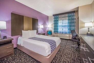 ホテル La Quinta Inn & Suites By Wyndham Fairborn Wright Patterson