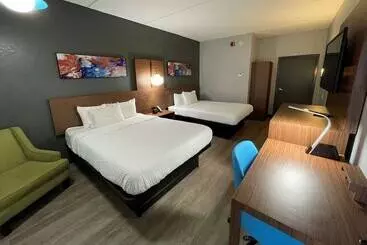 هتل La Quinta Inn & Suites By Wyndham Fayetteville I 95