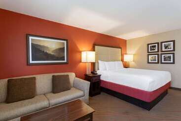 هتل La Quinta By Wyndham Pigeon Forge