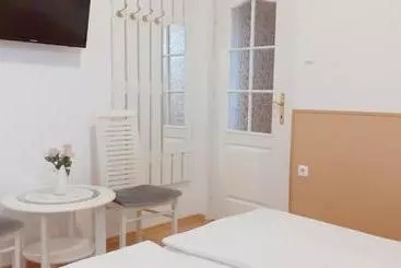 Nocleg ze śniadaniem éva Panzió