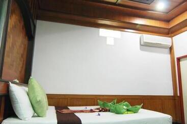 Nature Beach Resort, Koh Lanta