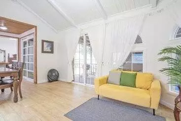 Anmyeondo Tamarind Pension