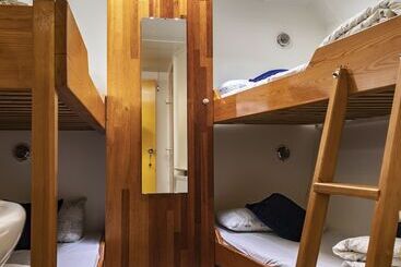 The Cabin Haarlem   Hostel