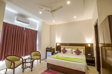 Hotel Regenta Inn On The Ganges Rishikesh