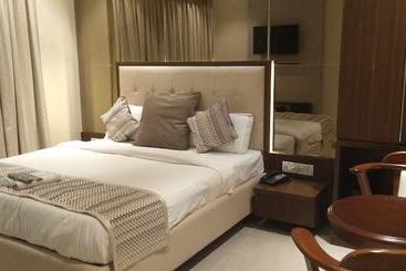 Отель Shree Balaji International