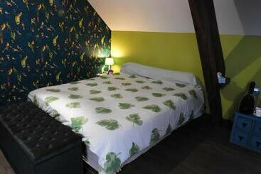 بنسيون L'écrin Du Val De Sambre